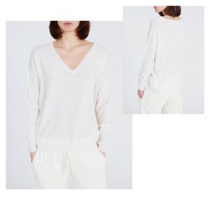 NWT Cashmere Sweater in creme, M